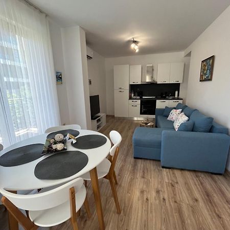 Azzurro Premium Apartment On Bulevard Bogoridi Burgas Exteriör bild