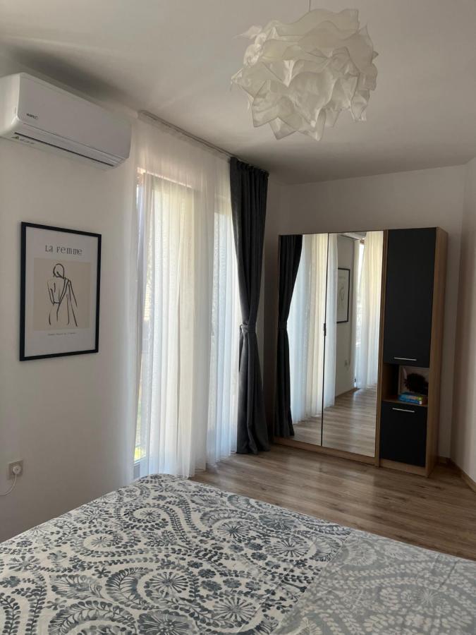 Azzurro Premium Apartment On Bulevard Bogoridi Burgas Exteriör bild