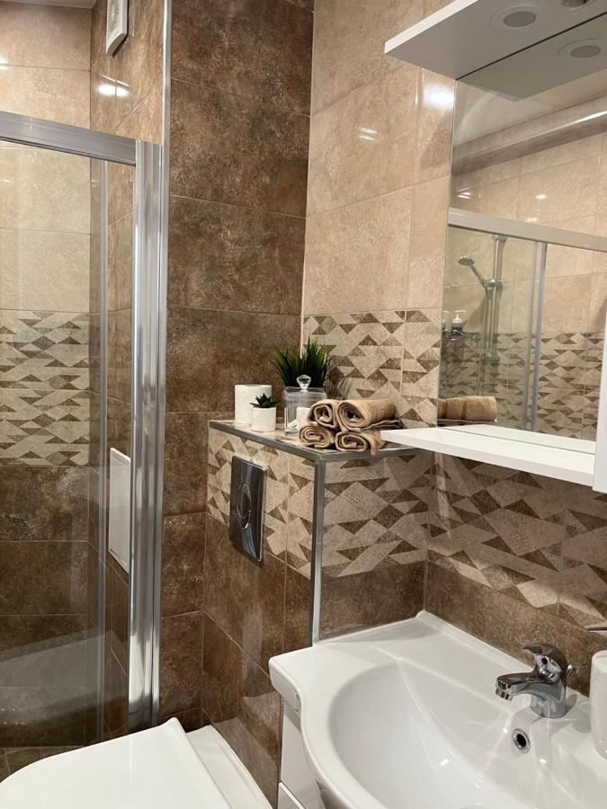 Azzurro Premium Apartment On Bulevard Bogoridi Burgas Exteriör bild