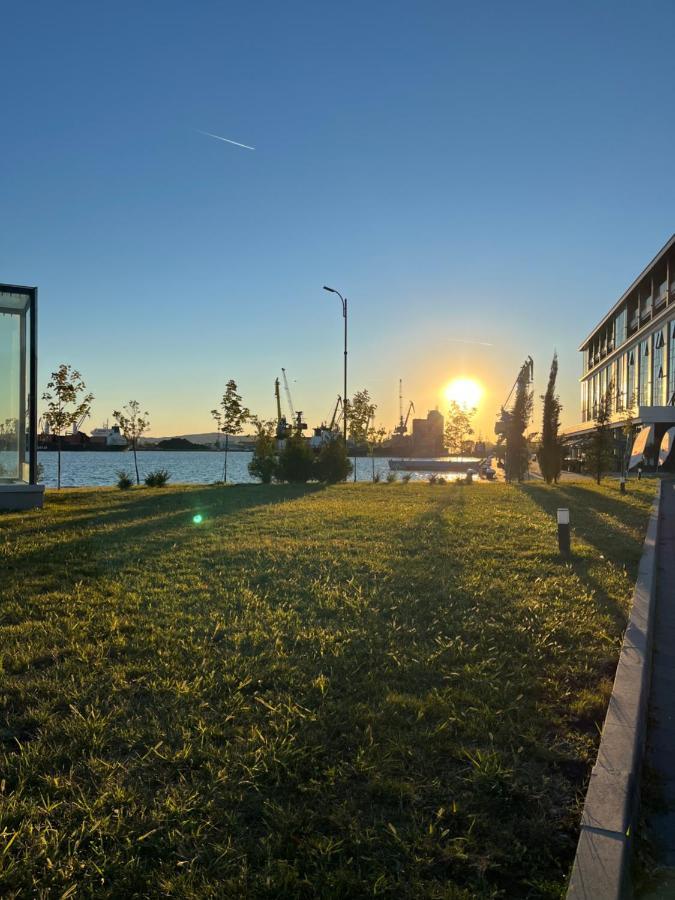 Azzurro Premium Apartment On Bulevard Bogoridi Burgas Exteriör bild
