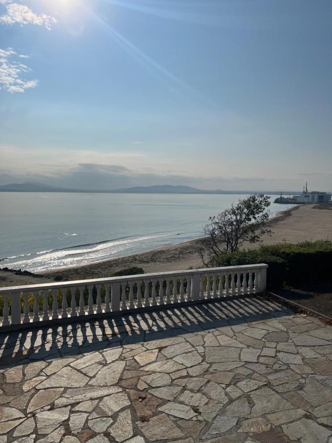 Azzurro Premium Apartment On Bulevard Bogoridi Burgas Exteriör bild